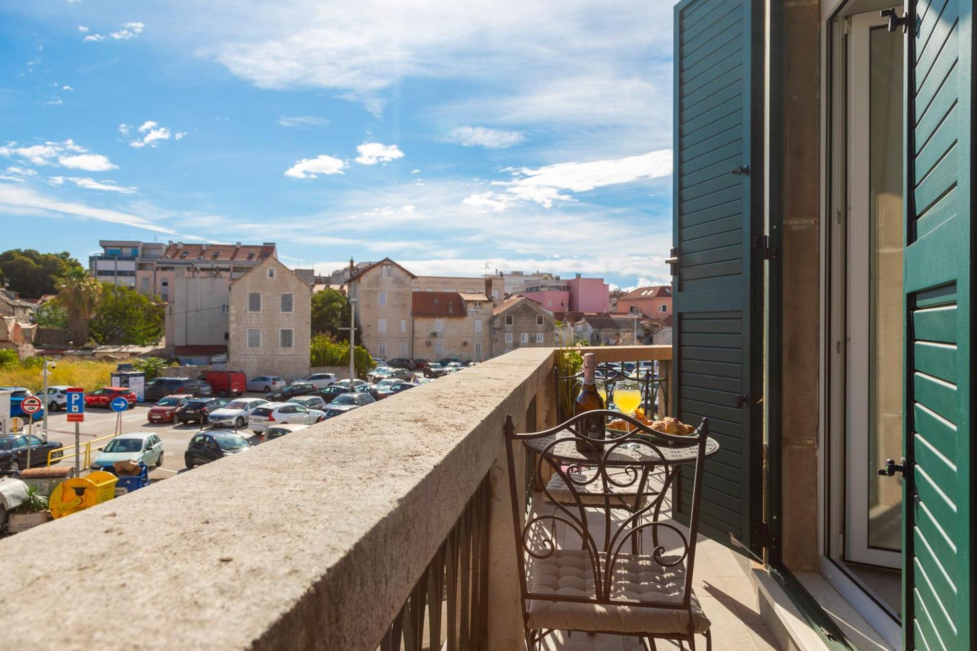 48 Rooms Split Extérieur photo