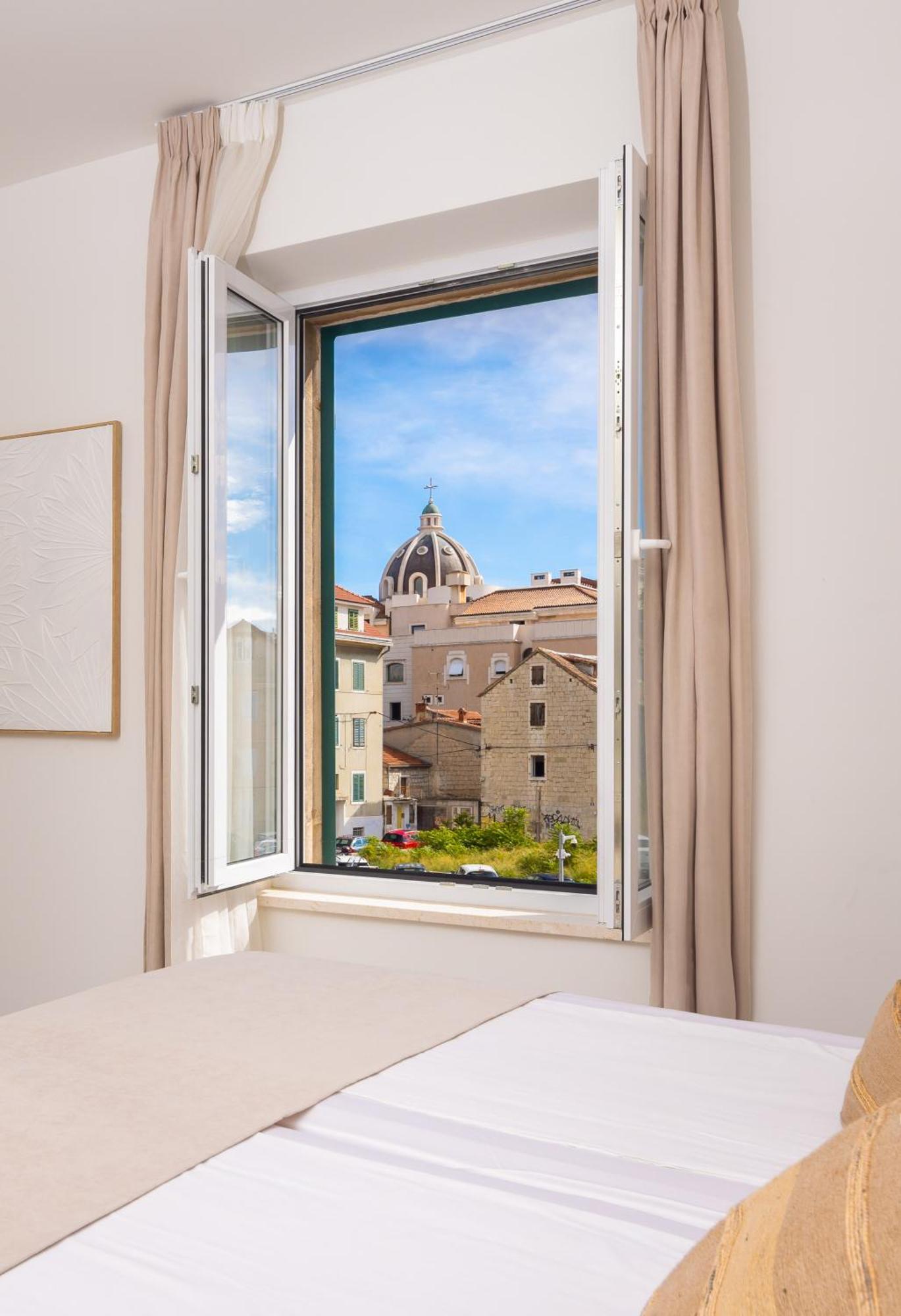 48 Rooms Split Extérieur photo